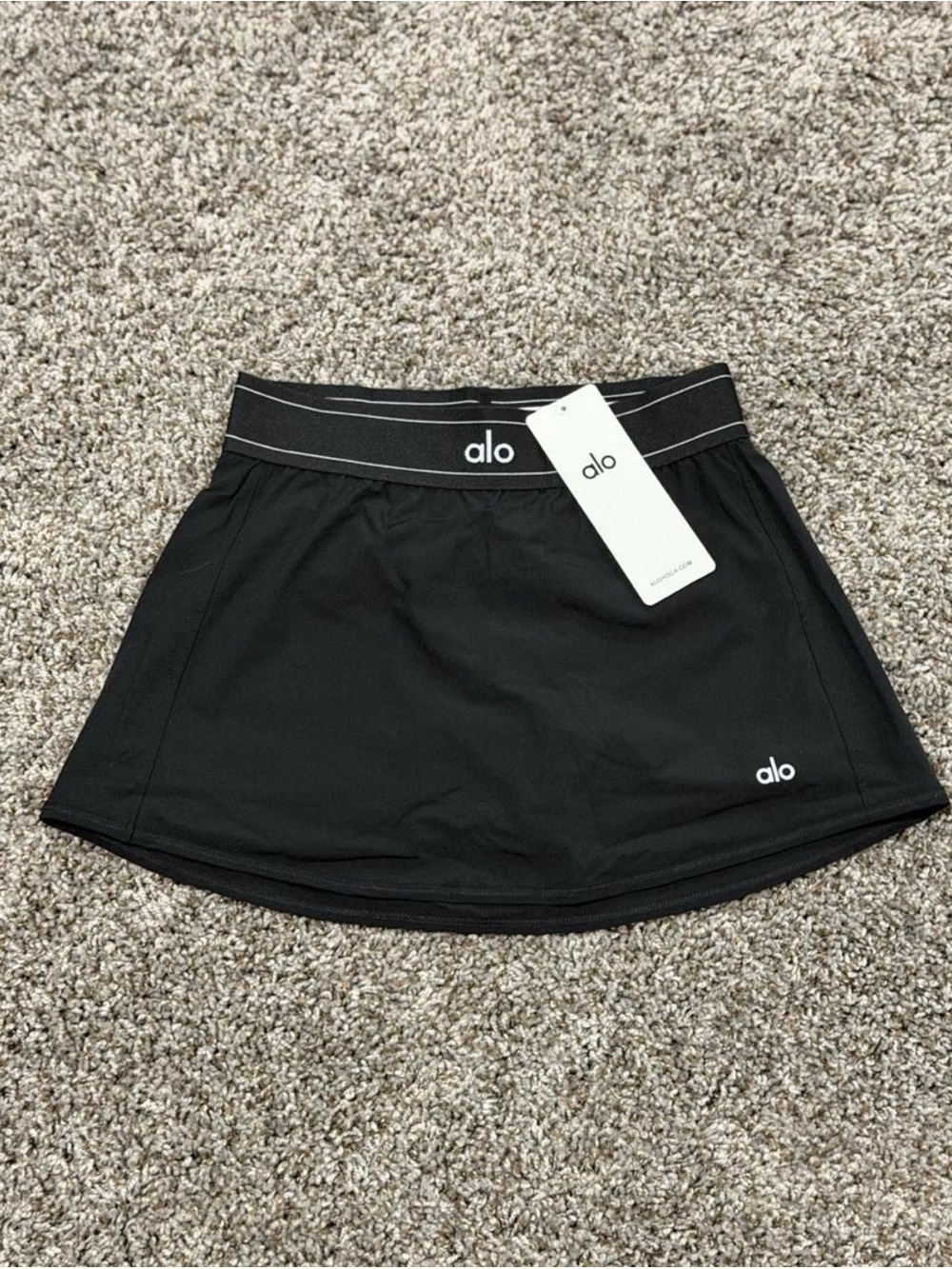 ALO Yoga Black Athletic Skirt with Logo Waistband